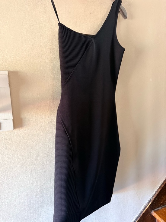 French Connection Black One-Shoulder Bodycon Dress - Picture 8 of 8